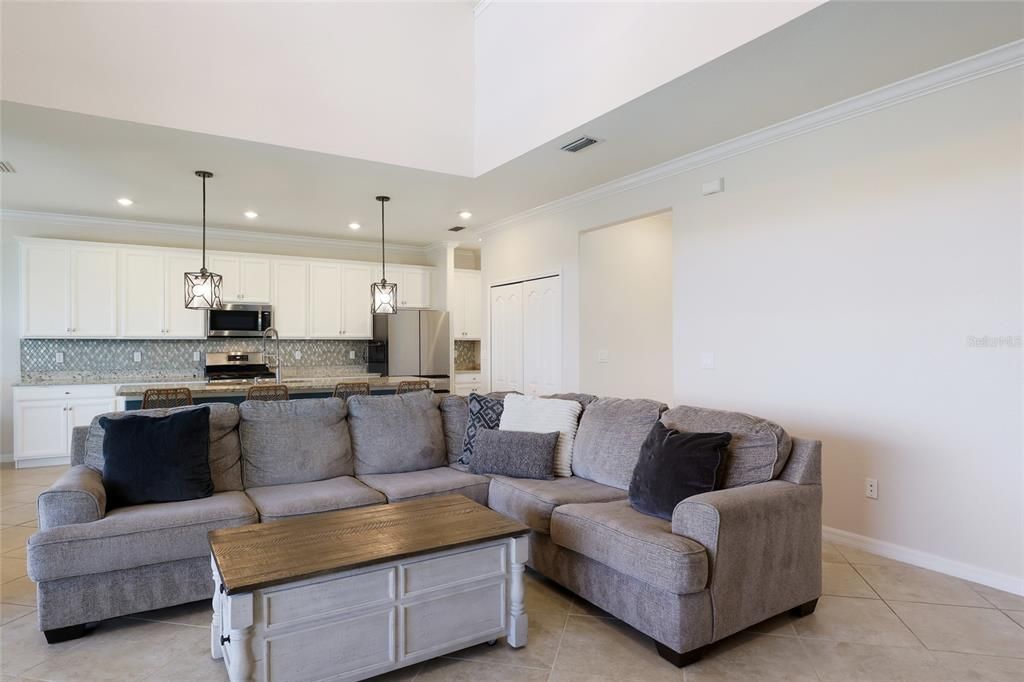 For Sale: $839,900 (5 beds, 4 baths, 3282 Square Feet)