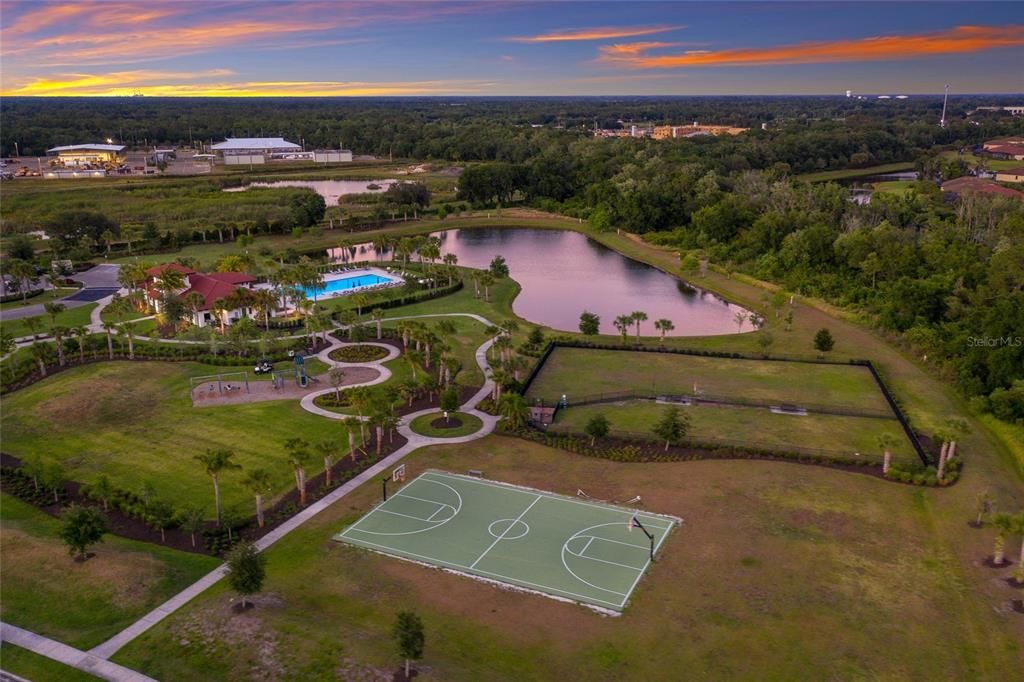 For Sale: $839,900 (5 beds, 4 baths, 3282 Square Feet)