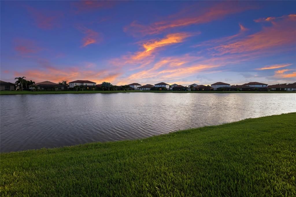 For Sale: $839,900 (5 beds, 4 baths, 3282 Square Feet)
