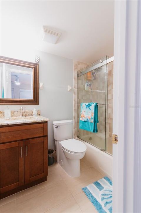 For Sale: $365,000 (2 beds, 2 baths, 1350 Square Feet)