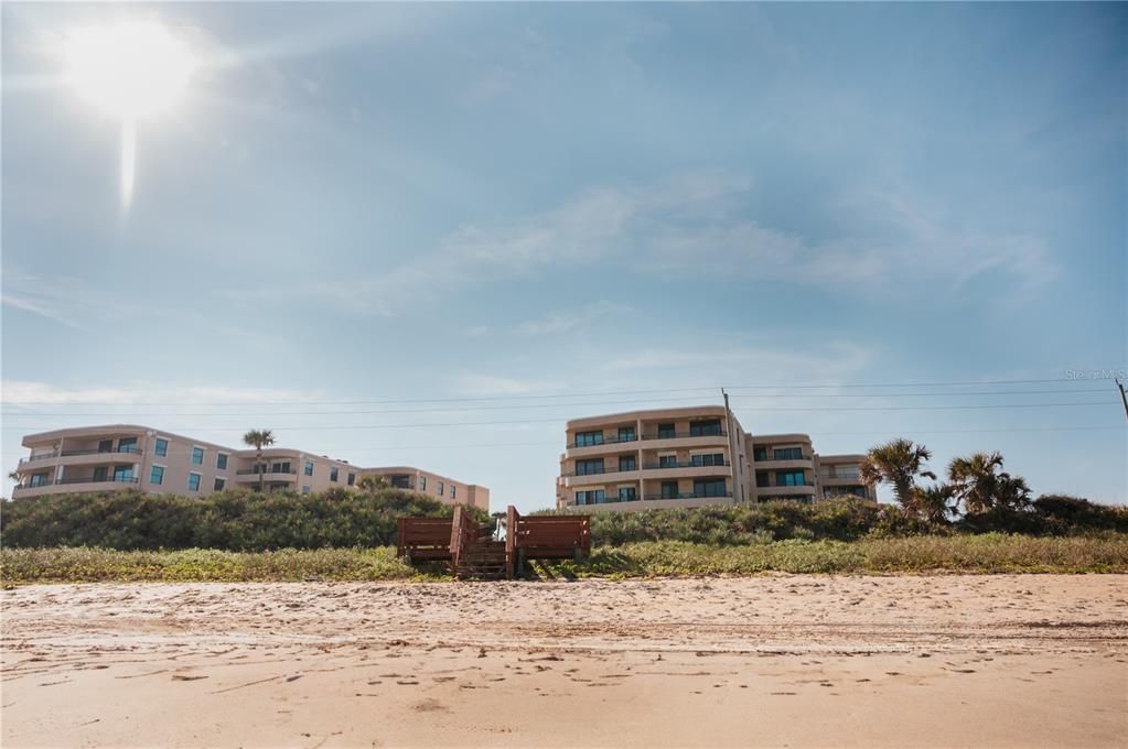For Sale: $365,000 (2 beds, 2 baths, 1350 Square Feet)