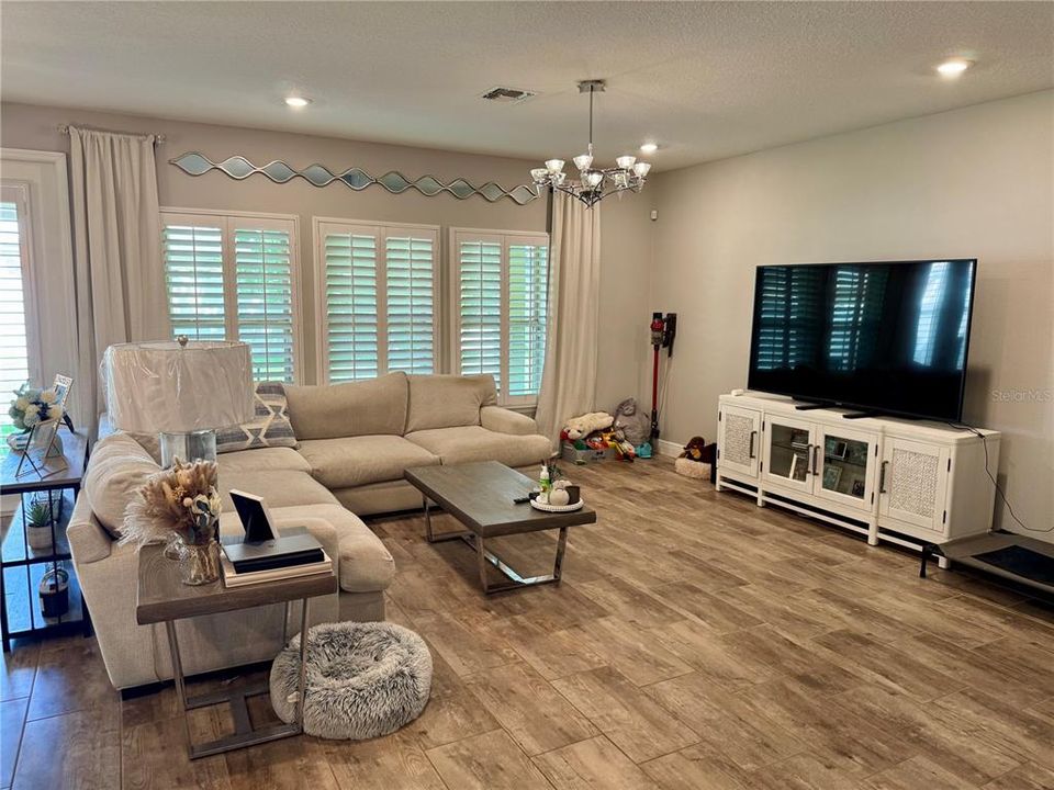 For Sale: $599,995 (4 beds, 4 baths, 3156 Square Feet)