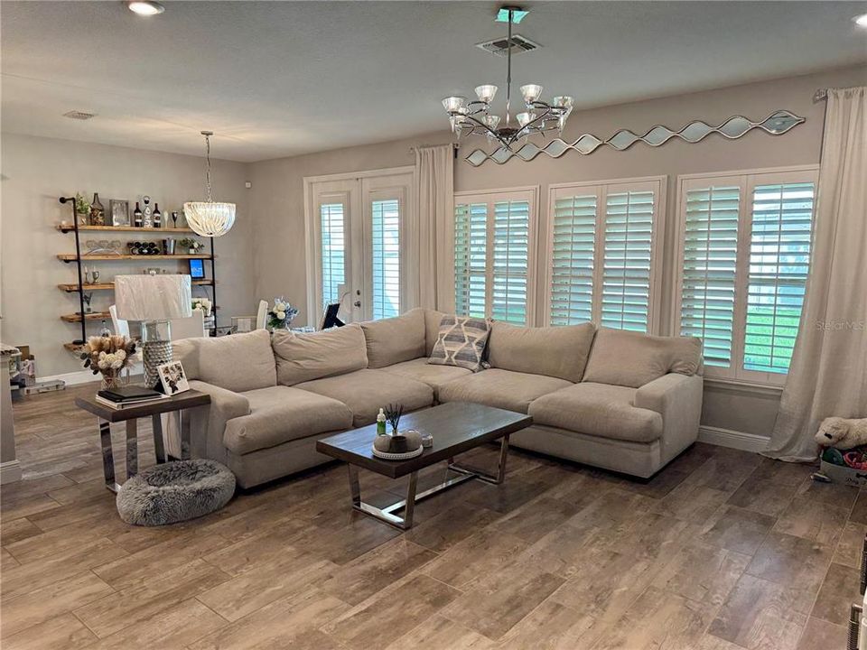 For Sale: $599,995 (4 beds, 4 baths, 3156 Square Feet)