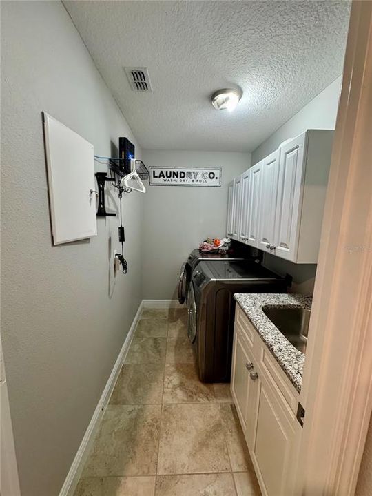 For Sale: $599,995 (4 beds, 4 baths, 3156 Square Feet)