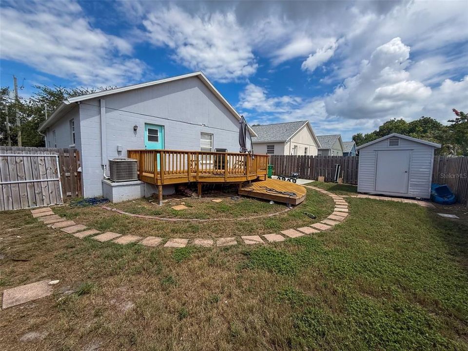 For Rent: $2,650 (3 beds, 2 baths, 1280 Square Feet)