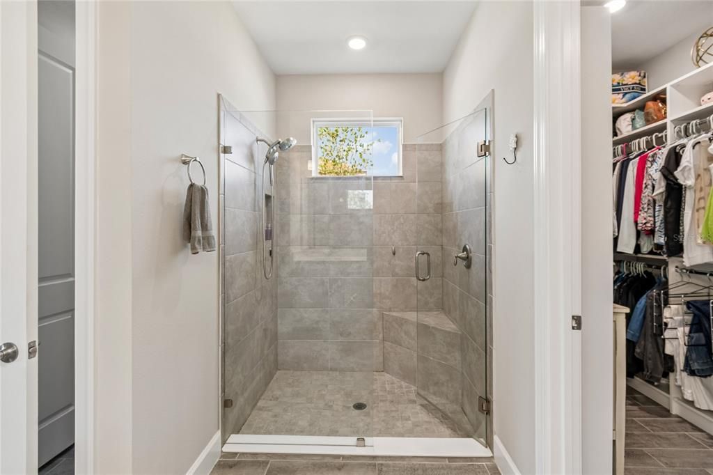 For Sale: $350,000 (2 beds, 2 baths, 1653 Square Feet)
