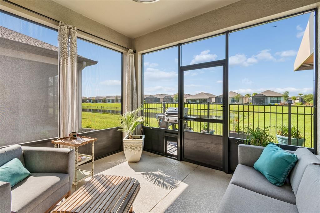 For Sale: $350,000 (2 beds, 2 baths, 1653 Square Feet)