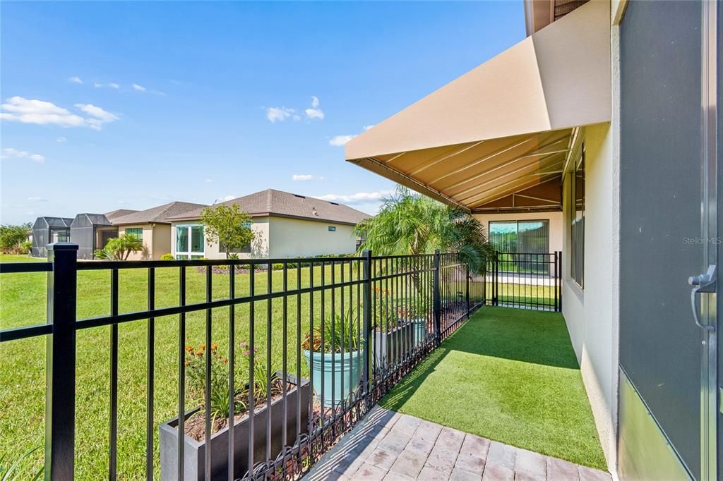 For Sale: $350,000 (2 beds, 2 baths, 1653 Square Feet)