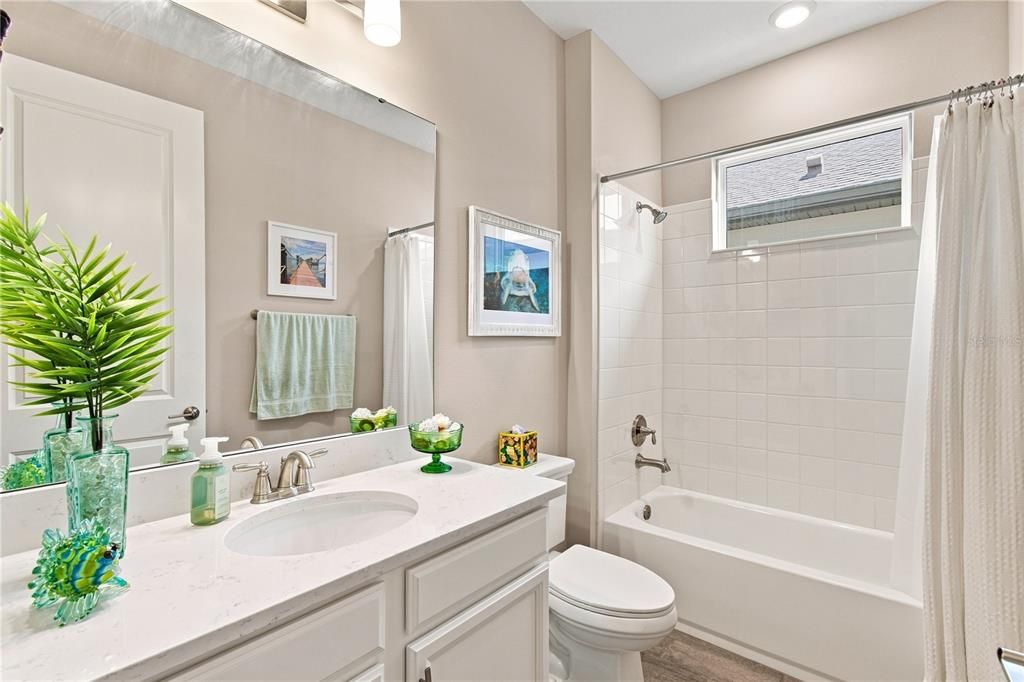 For Sale: $350,000 (2 beds, 2 baths, 1653 Square Feet)