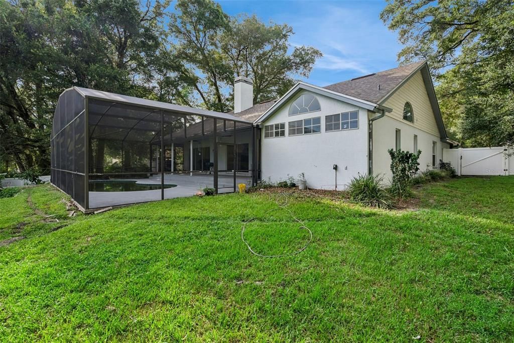 En Venta: $460,000 (4 camas, 2 baños, 2351 Pies cuadrados)