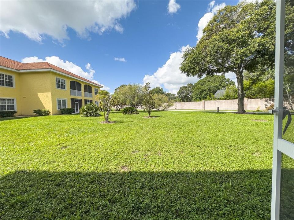 For Sale: $259,900 (2 beds, 2 baths, 1128 Square Feet)