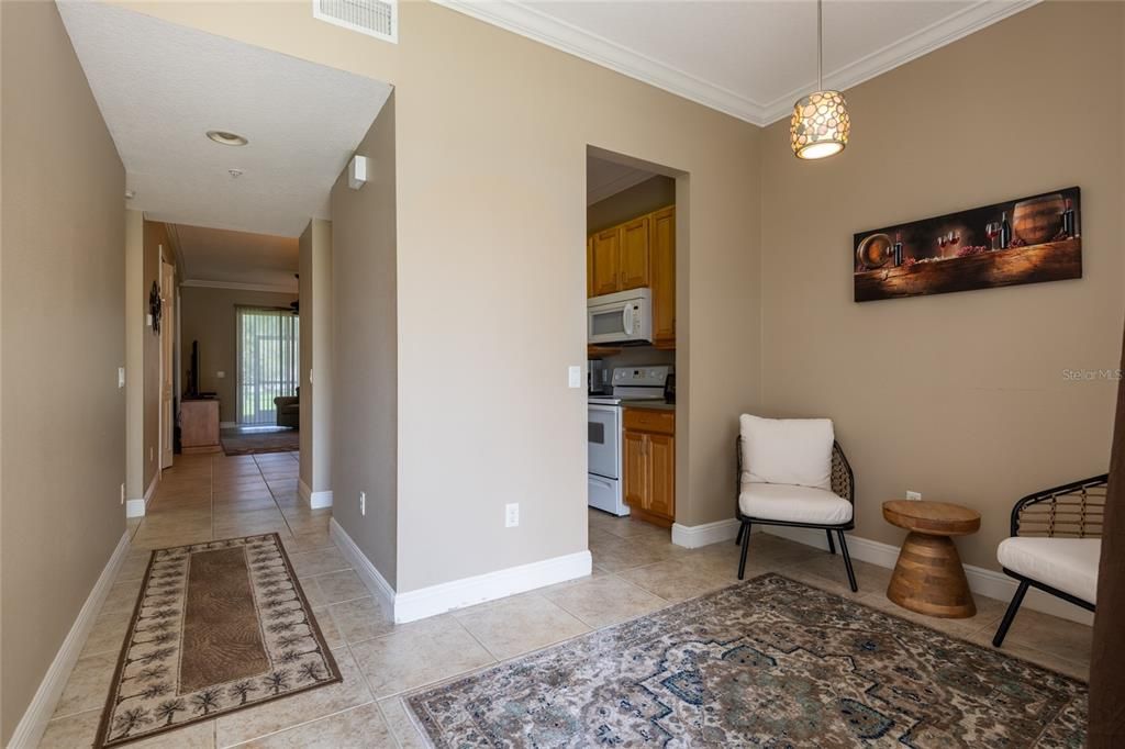 For Sale: $259,900 (2 beds, 2 baths, 1128 Square Feet)