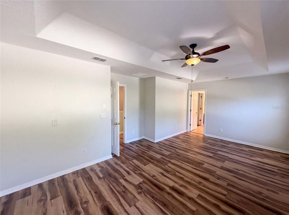 На продажу: $351,000 (3 спален, 2 ванн, 1719 Квадратных фут)