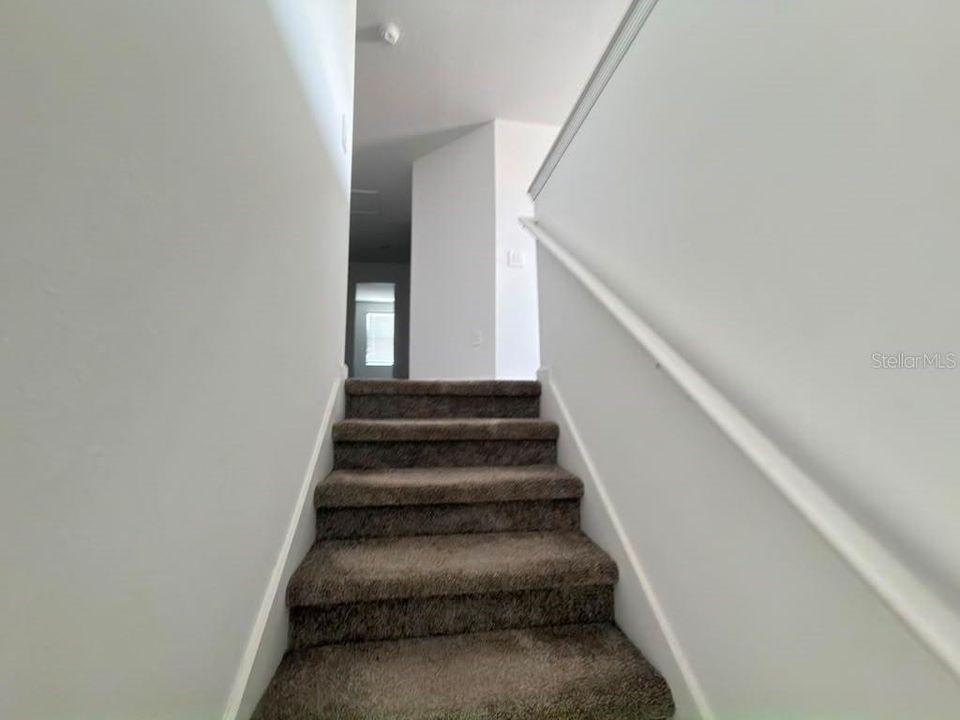 For Rent: $2,300 (4 beds, 2 baths, 2582 Square Feet)