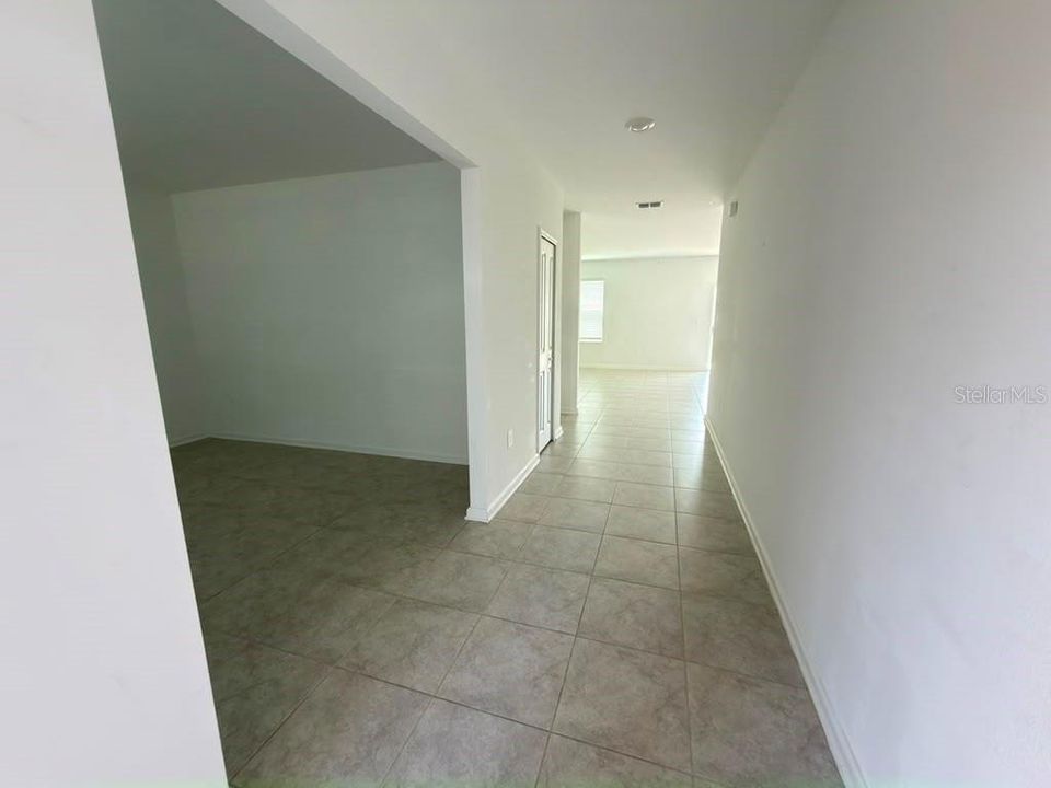 For Rent: $2,300 (4 beds, 2 baths, 2582 Square Feet)