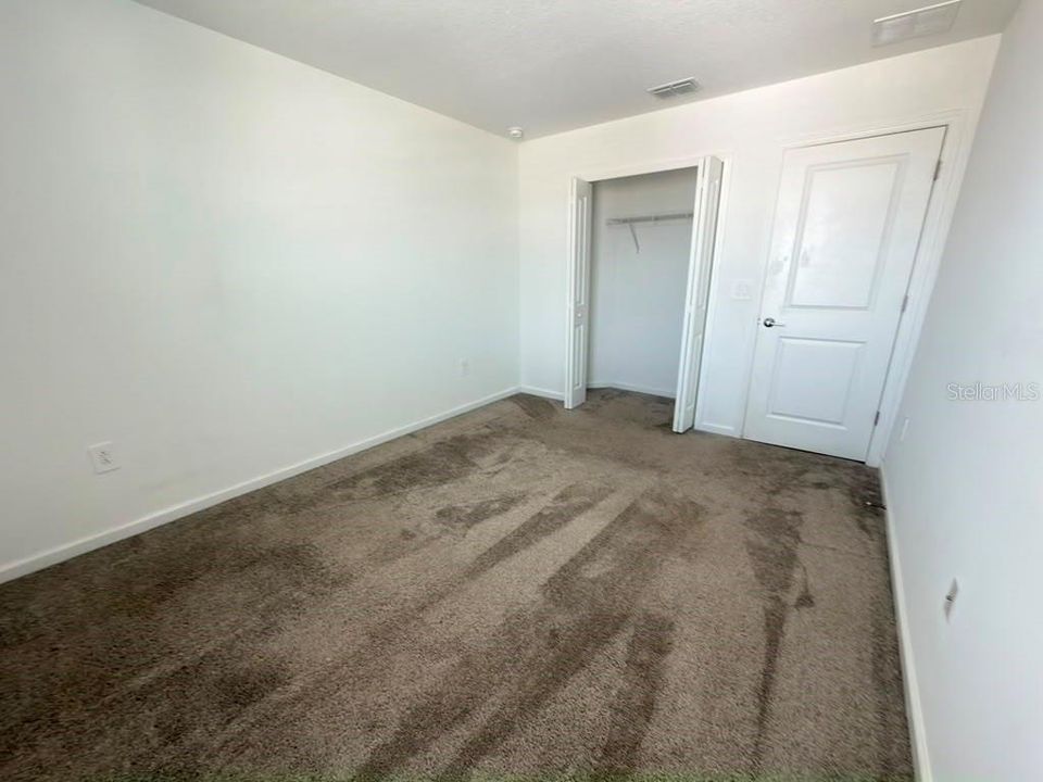 For Rent: $2,300 (4 beds, 2 baths, 2582 Square Feet)