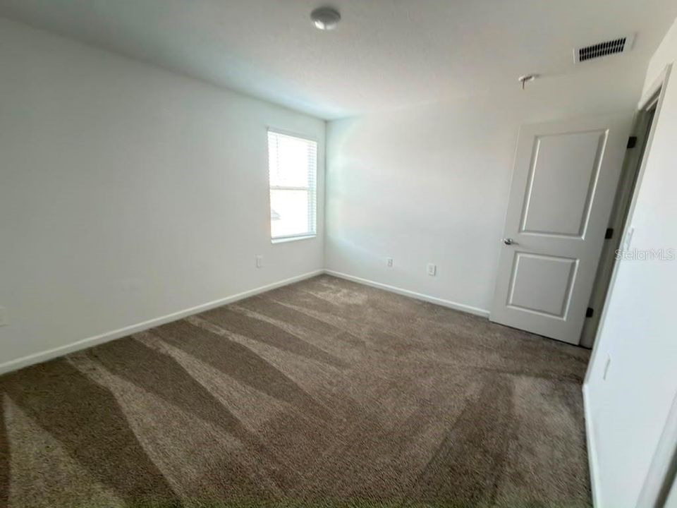 For Rent: $2,300 (4 beds, 2 baths, 2582 Square Feet)