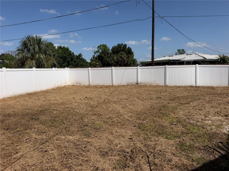 For Sale: $189,900 (2 beds, 2 baths, 1253 Square Feet)