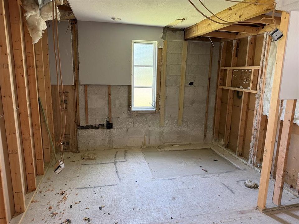 For Sale: $189,900 (2 beds, 2 baths, 1253 Square Feet)