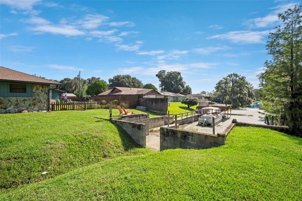 For Sale: $339,000 (3 beds, 2 baths, 1916 Square Feet)