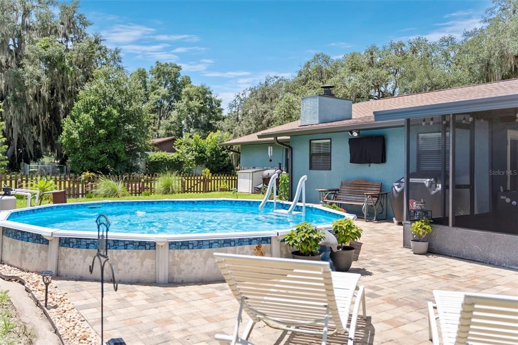 For Sale: $339,000 (3 beds, 2 baths, 1916 Square Feet)