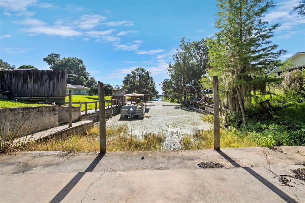 For Sale: $339,000 (3 beds, 2 baths, 1916 Square Feet)