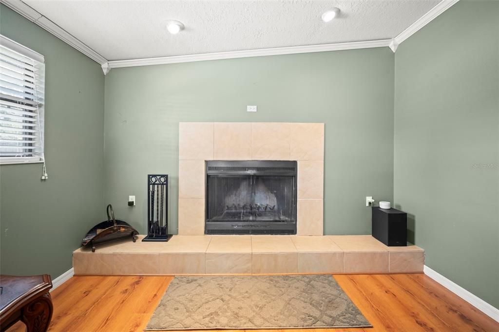 For Sale: $339,000 (3 beds, 2 baths, 1916 Square Feet)
