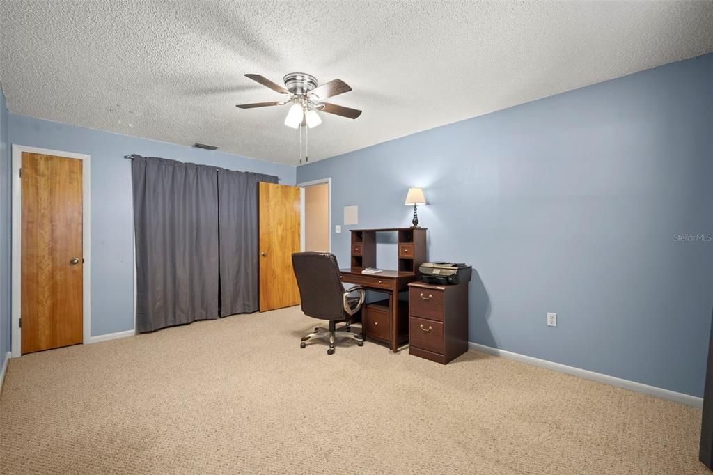 For Sale: $339,000 (3 beds, 2 baths, 1916 Square Feet)