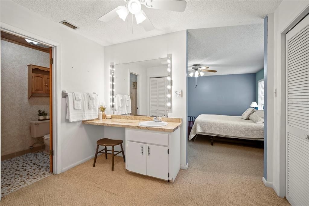 For Sale: $339,000 (3 beds, 2 baths, 1916 Square Feet)
