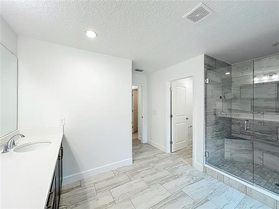 En Renta: $3,475 (4 camas, 3 baños, 3123 Pies cuadrados)
