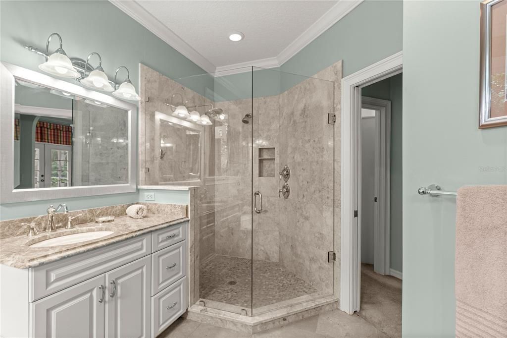 For Sale: $795,000 (5 beds, 3 baths, 3062 Square Feet)