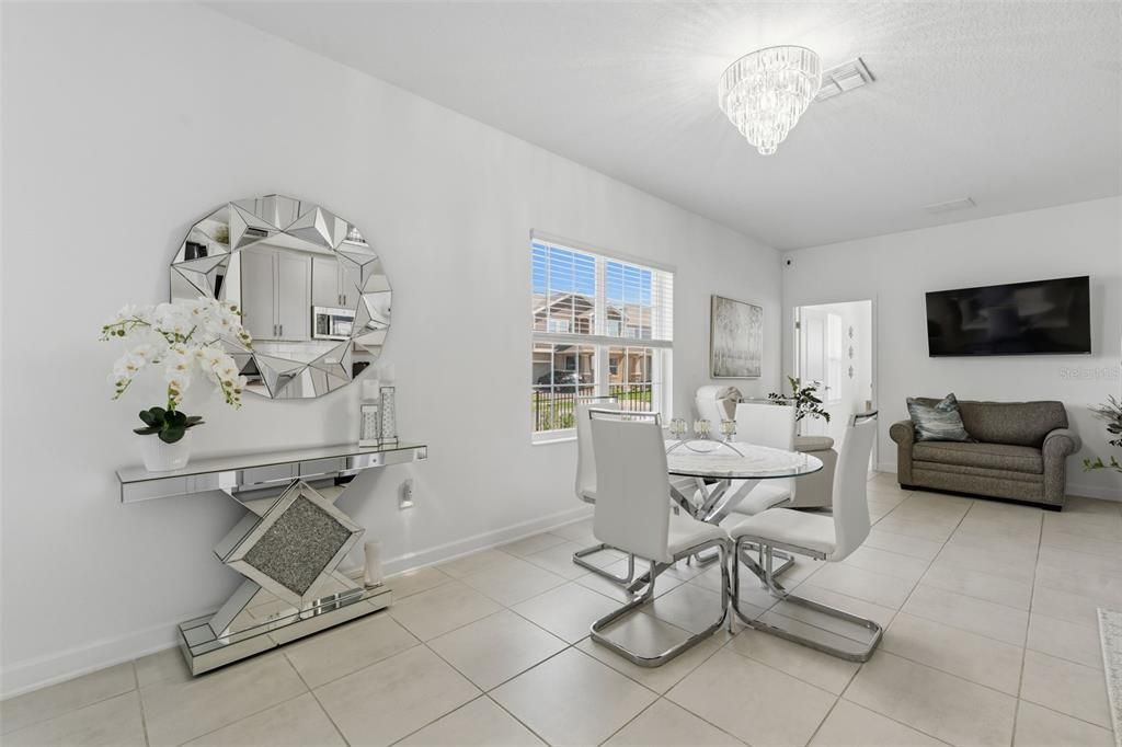 For Sale: $930,000 (5 beds, 3 baths, 3654 Square Feet)
