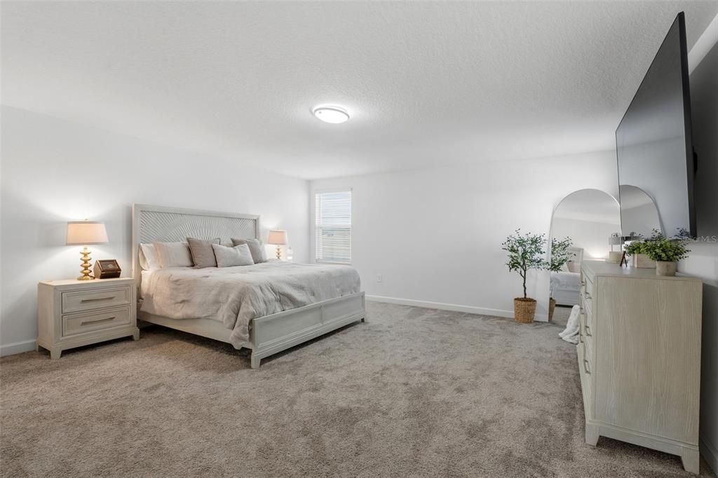 For Sale: $930,000 (5 beds, 3 baths, 3654 Square Feet)