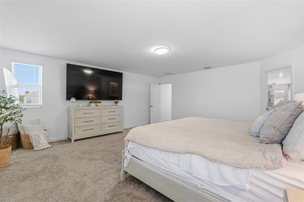 For Sale: $930,000 (5 beds, 3 baths, 3654 Square Feet)