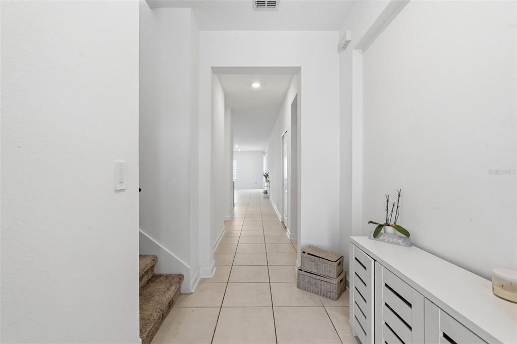 For Sale: $930,000 (5 beds, 3 baths, 3654 Square Feet)