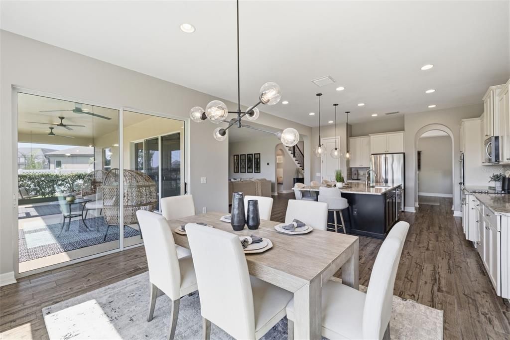 For Sale: $749,900 (5 beds, 4 baths, 4069 Square Feet)