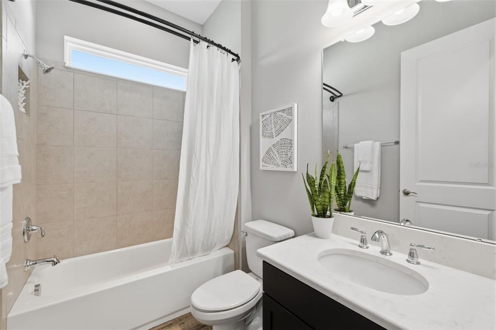 For Sale: $749,900 (5 beds, 4 baths, 4069 Square Feet)