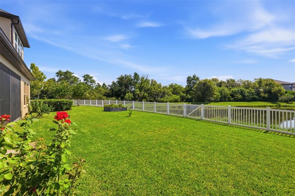For Sale: $749,900 (5 beds, 4 baths, 4069 Square Feet)