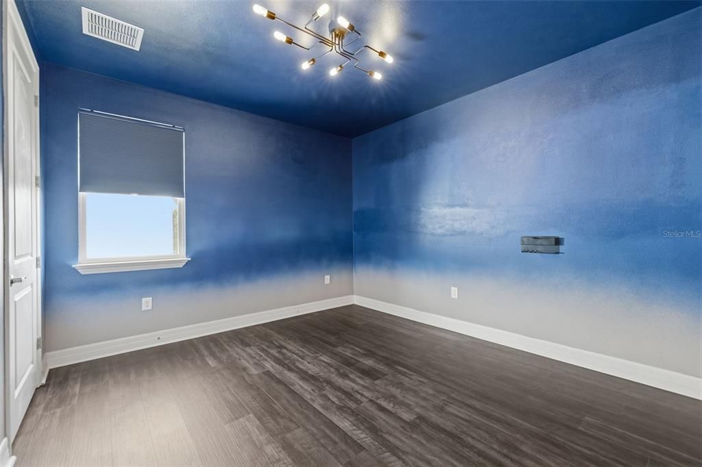 For Sale: $749,900 (5 beds, 4 baths, 4069 Square Feet)