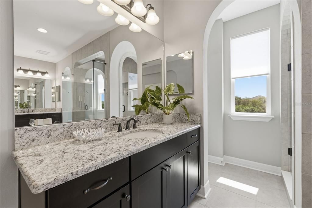 For Sale: $749,900 (5 beds, 4 baths, 4069 Square Feet)