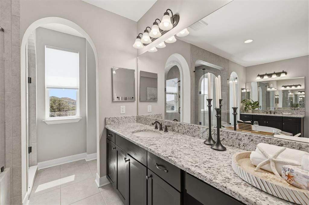 For Sale: $749,900 (5 beds, 4 baths, 4069 Square Feet)