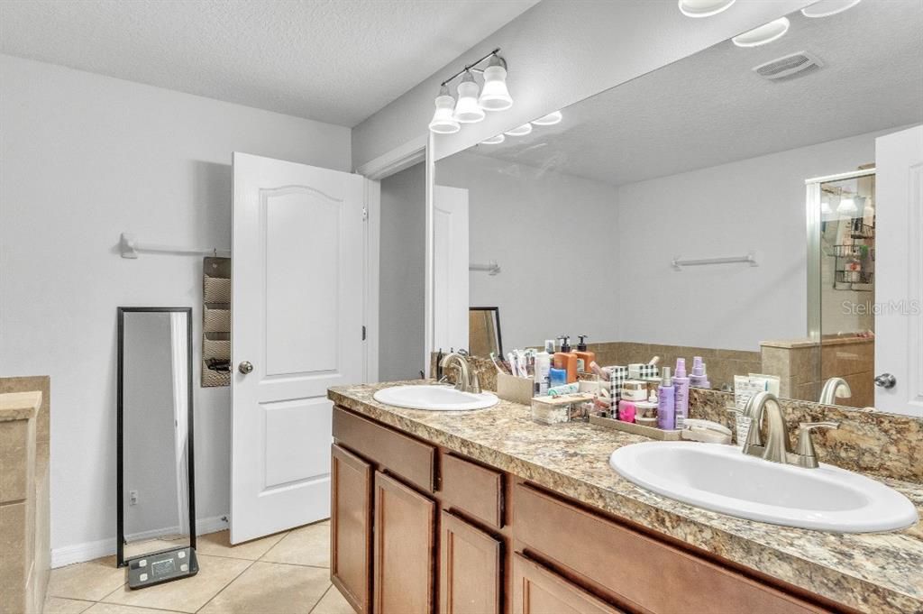 For Sale: $420,000 (4 beds, 2 baths, 2445 Square Feet)