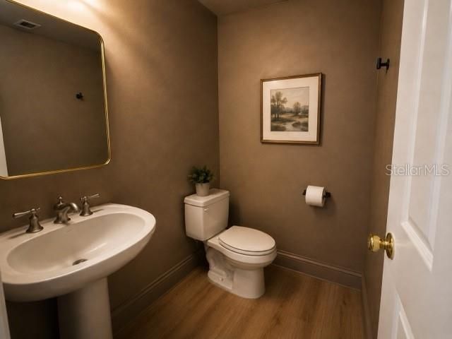 For Sale: $484,900 (3 beds, 2 baths, 2304 Square Feet)