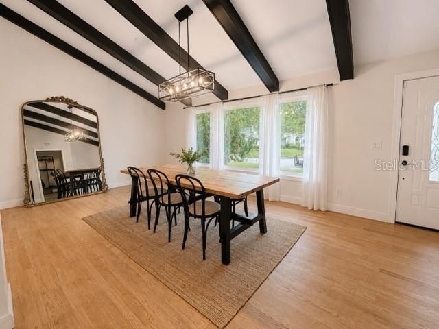 For Sale: $484,900 (3 beds, 2 baths, 2304 Square Feet)