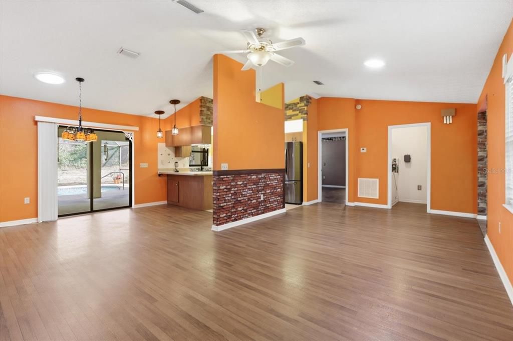 En Venta: $280,000 (3 camas, 2 baños, 1578 Pies cuadrados)