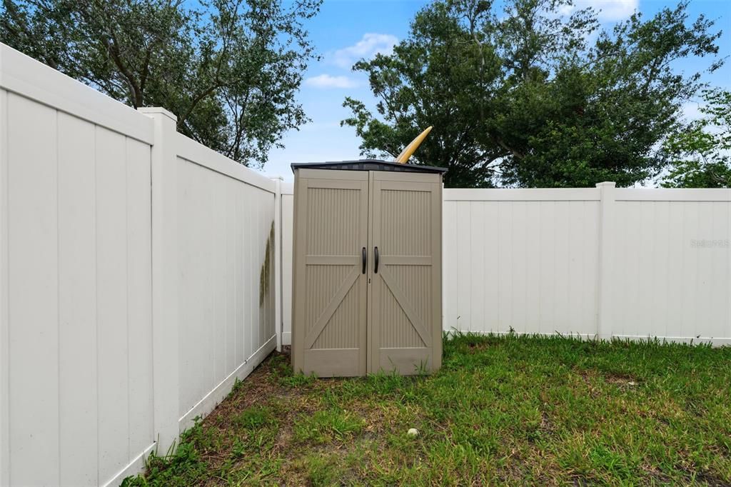 En Venta: $359,000 (3 camas, 2 baños, 1101 Pies cuadrados)