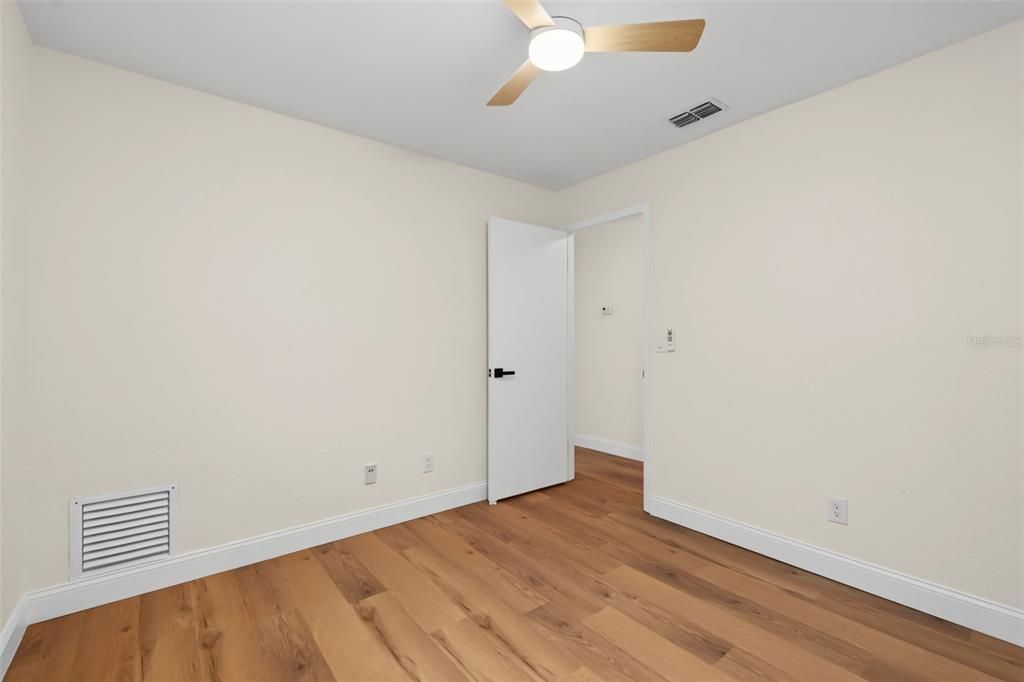 En Venta: $359,000 (3 camas, 2 baños, 1101 Pies cuadrados)