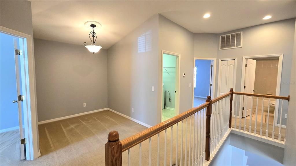 For Rent: $2,950 (5 beds, 2 baths, 2467 Square Feet)