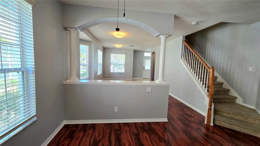 For Rent: $2,950 (5 beds, 2 baths, 2467 Square Feet)