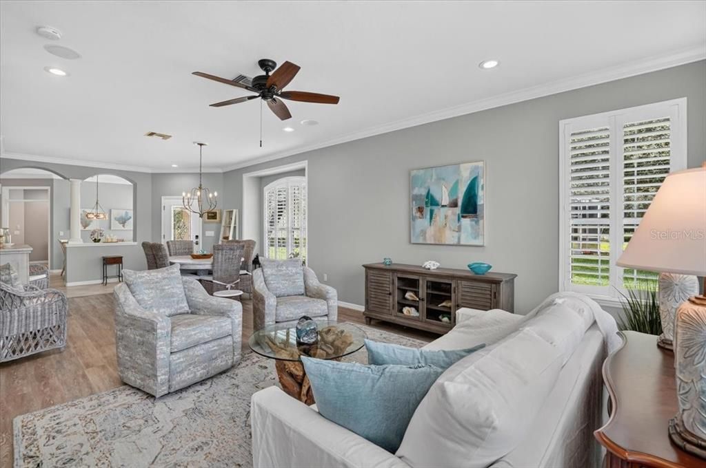 For Sale: $350,000 (3 beds, 2 baths, 1666 Square Feet)
